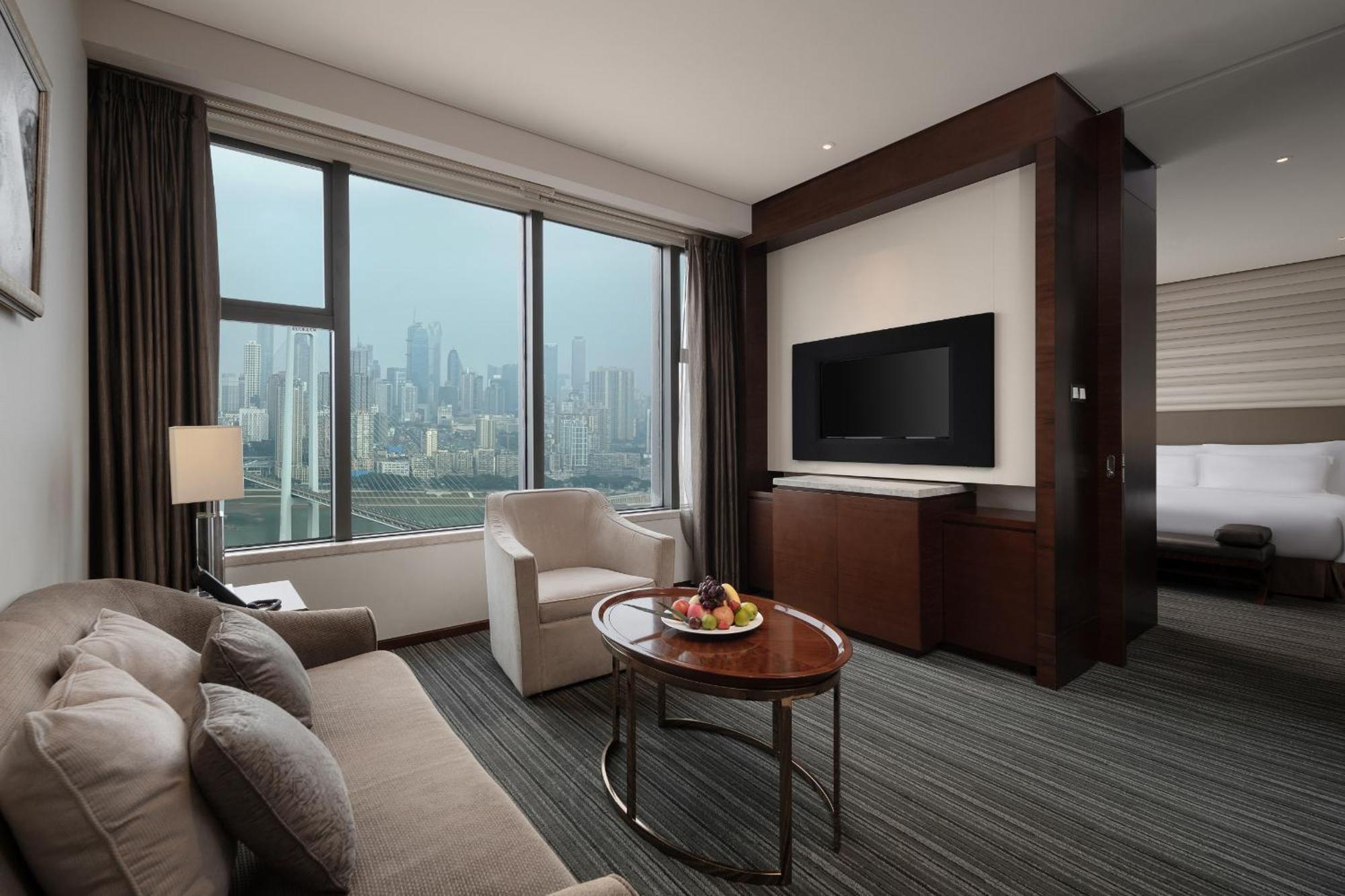 Radisson Blu Plaza Chongqing - Free 2 Bottle Of Local Beer Per Room During Stay Exterior foto